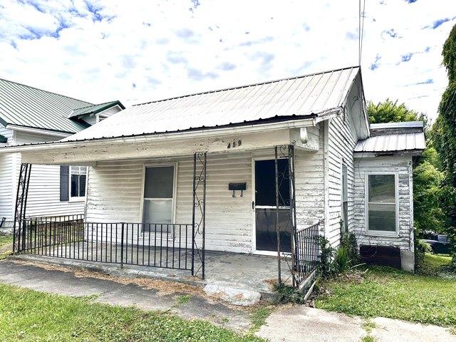 House for sale in Carlisle, Kentucky