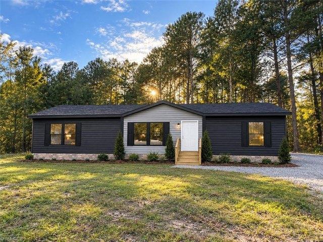 House for sale in Bolivia, Brunswick County