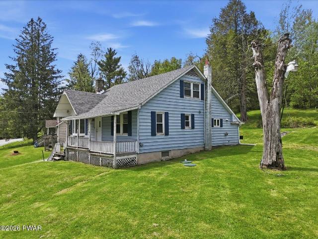 House for sale in Beach Lake, Pennsylvania