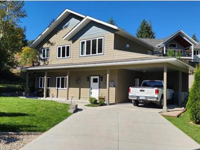 House for sale in Warfield, Regional District of Kootenay Boundary
