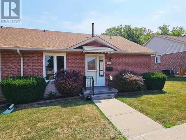 Townhouse for sale in Niagara, Ontario