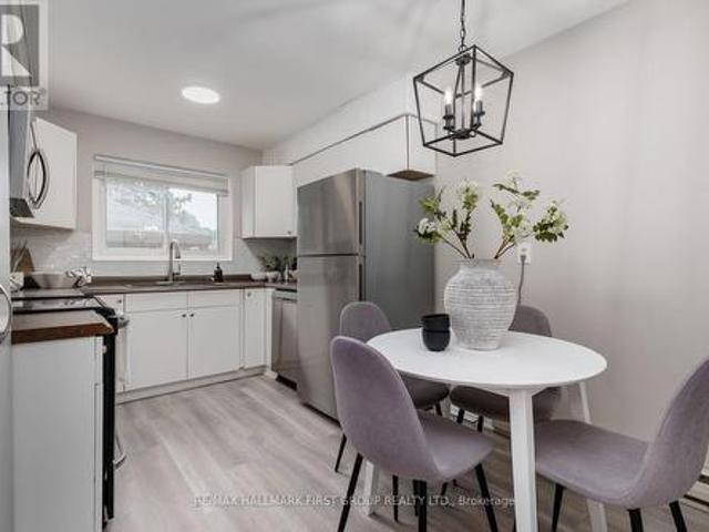 Townhouse for sale in Durham, Ontario