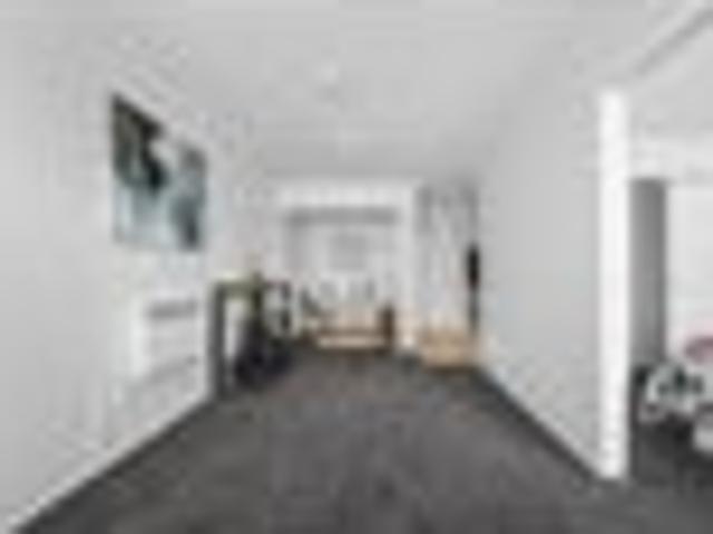 Apartment for sale in Oratia