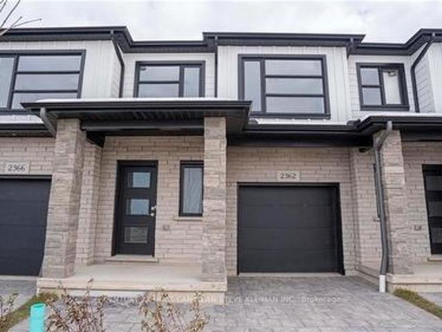 Townhouse for sale in Arva, Ontario