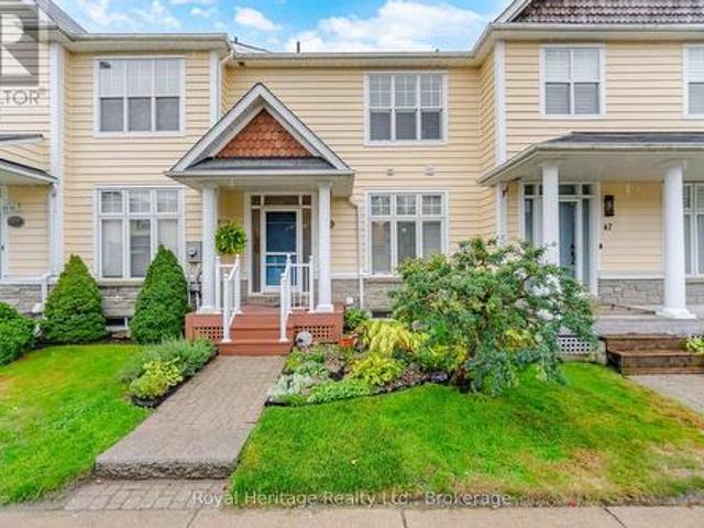 Townhouse for sale in Durham, Ontario