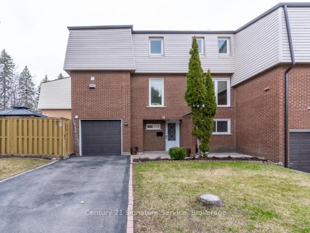 Condo for sale in Mississauga Valleys, Mississauga
