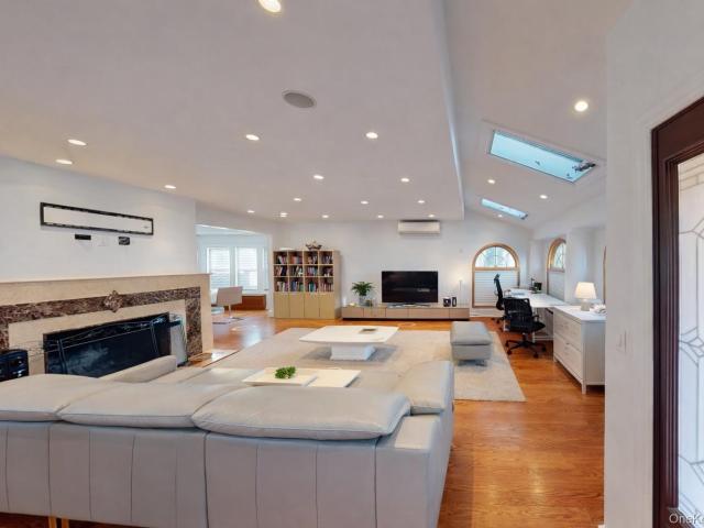 Property for rent in Queens, Arverne