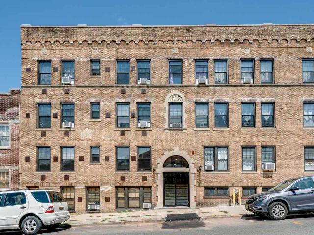 Apartment for rent in Palisades Park, New Jersey