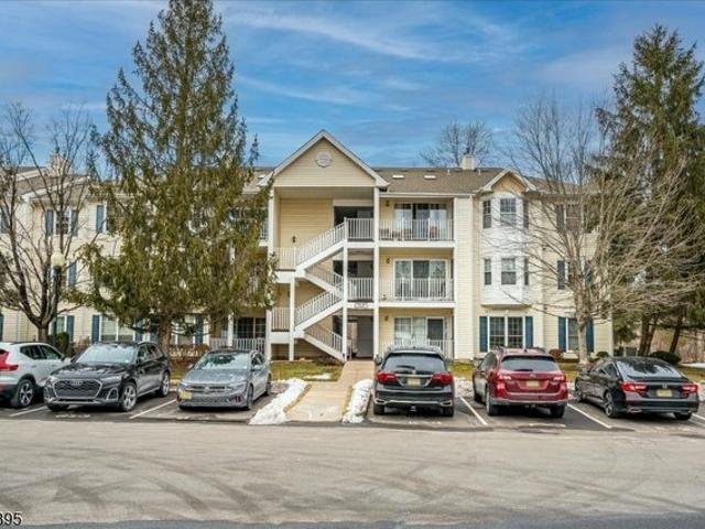 Condo for sale in Franklin, New Jersey