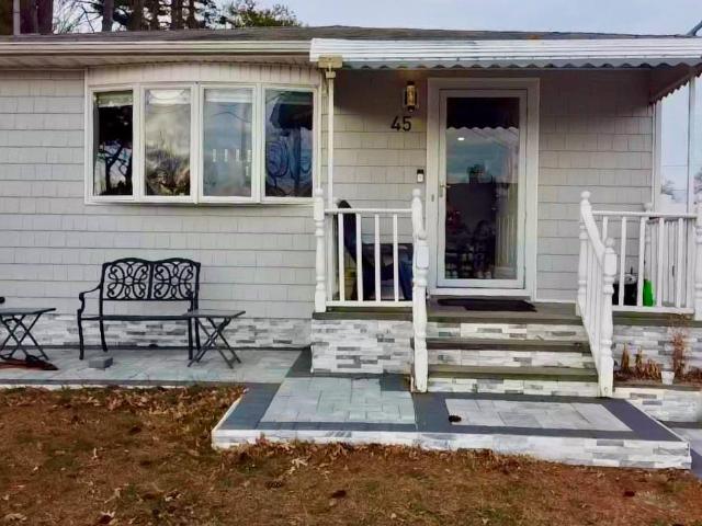 Property for sale in Babylon, New York