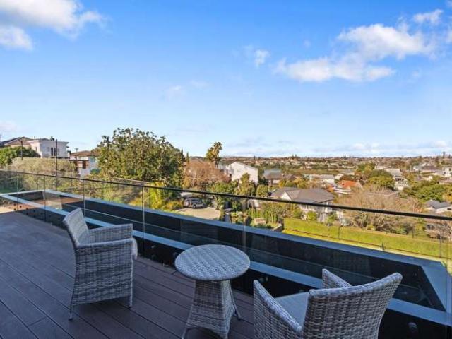House for sale in Auckland, Oroua County