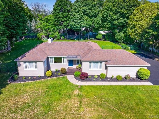 House for sale in Oneida, New York