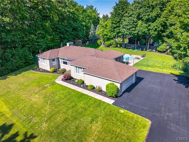 House for sale in Oneida, New York