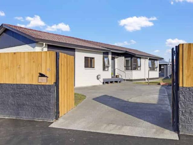 House for rent in Chaslands, Canterbury