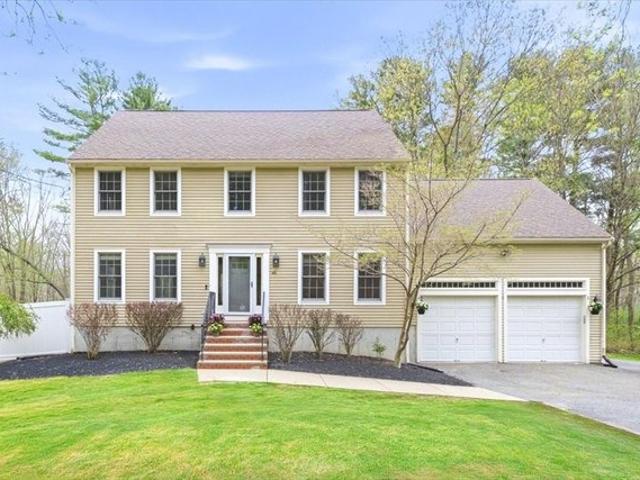 House for sale in Millis, Massachusetts