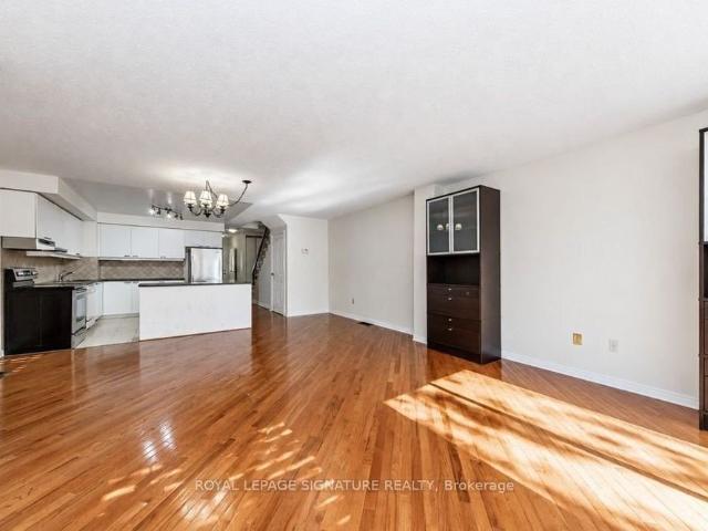 House for rent in Thornlea, Markham