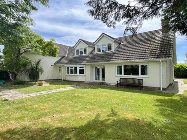 House for sale in Flemingston, Wales