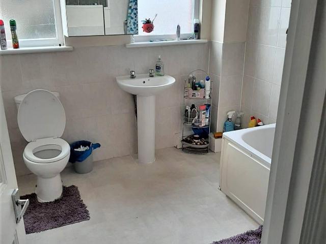House for rent in Seven Kings, Greater London