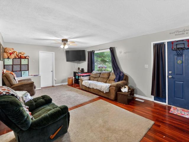 House for sale in Utica, Ohio