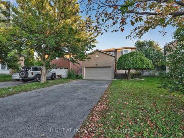 House for sale in Barrie, Central Ontario