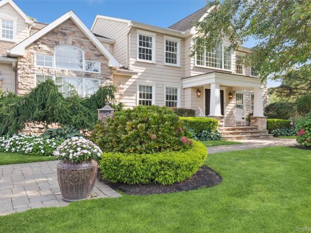 House for sale in Blue Point, Town of Brookhaven