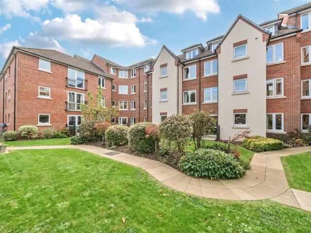 Apartment for rent in Chichester