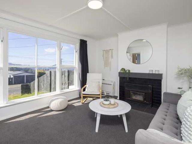 House for sale in Otakou