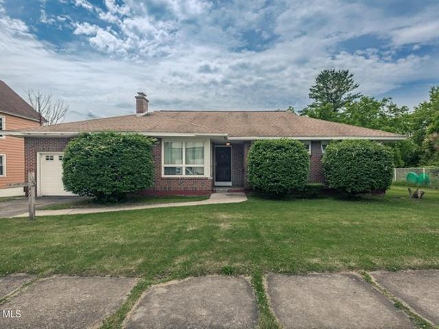 House for sale in Amsterdam, New York