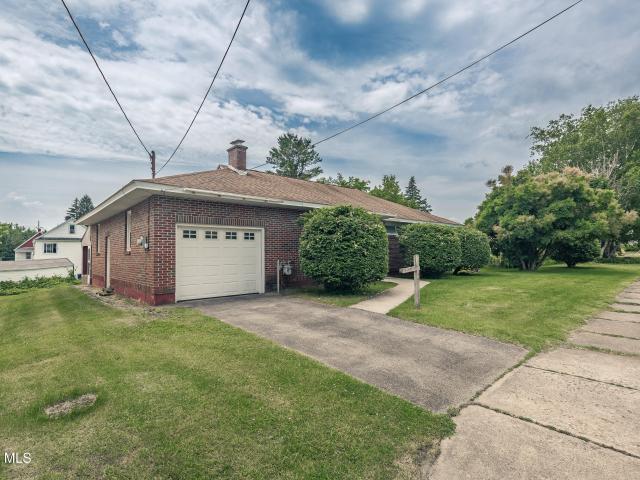 House for sale in Amsterdam, New York