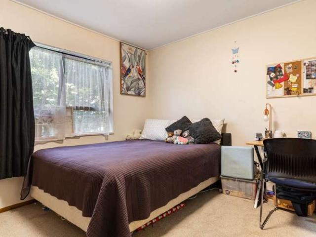 House for sale in Wairau Valley