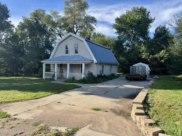 House for sale in Lake Andes, South Dakota