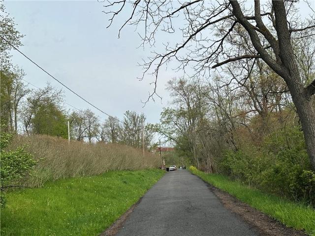 Land for sale in Atlasburg, Pennsylvania