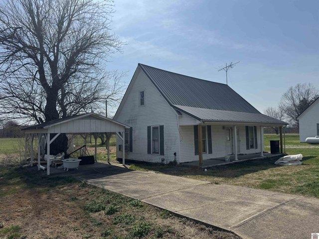 House for sale in Fancy Farm, Kentucky