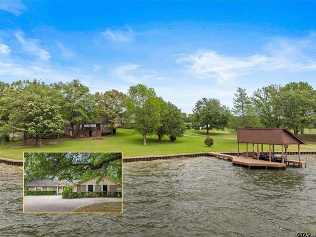 House for sale in Titus, Texas