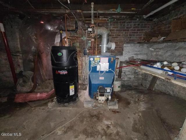 House for sale in Schodack Landing, New York