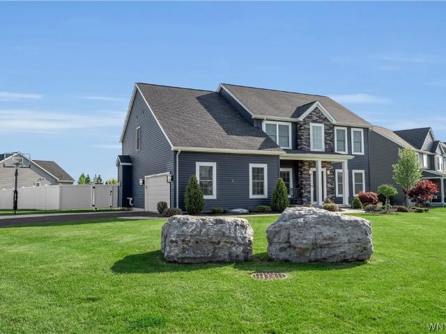 House for sale in Bowmansville, New York