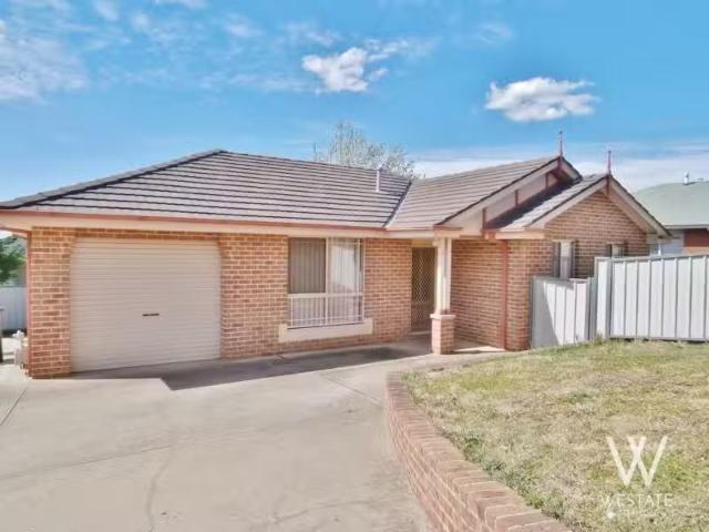 Condo for rent in Bathurst, New South Wales