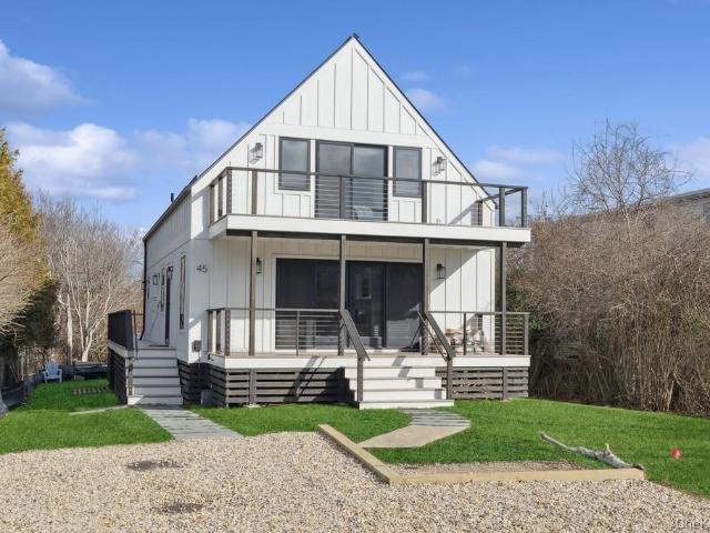 House for sale in Wainscott, New York