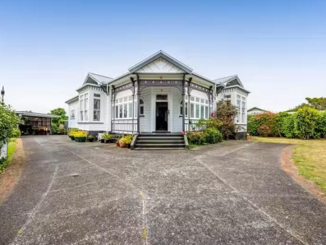 House for sale in Taranaki