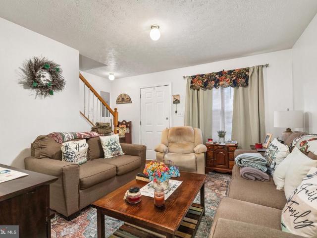 Townhouse for sale in Tablers Station, Inwood