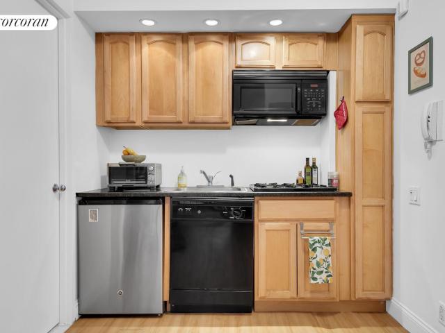 Condo for sale in Arverne, New York
