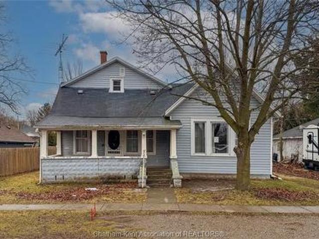 House for sale in Chatham–kent, Ontario