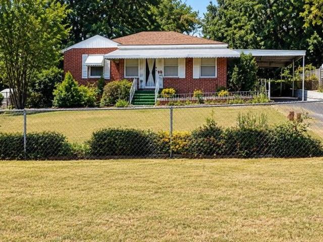 House for sale in Box Springs, Georgia