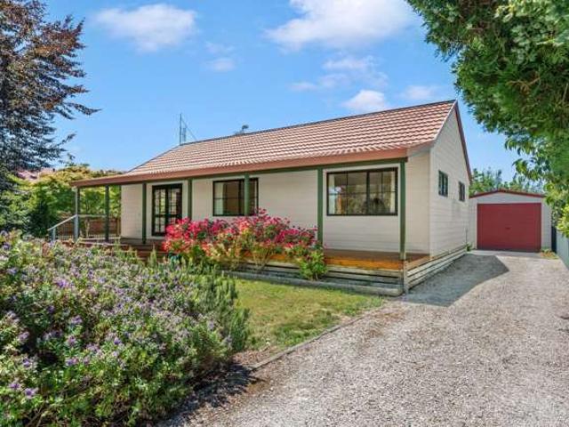 House for sale in Cape Palliser, Wellington
