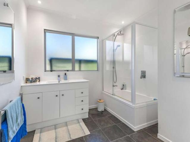 House for sale in Hillsborough, Taranaki