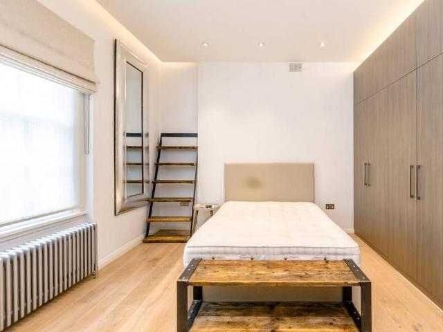 Apartment for rent in Primrose Hill, Greater London