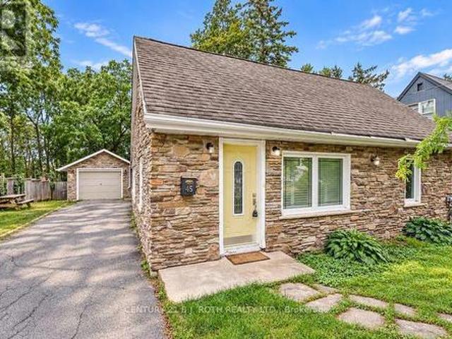 House for sale in Barrie, Ontario