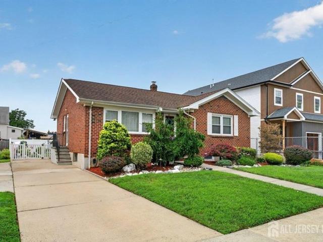House for sale in Avenel, New Jersey