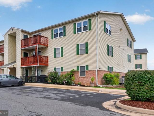 Condo for sale in Virginia