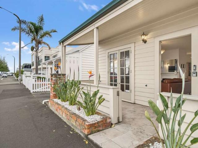House for sale in Napier